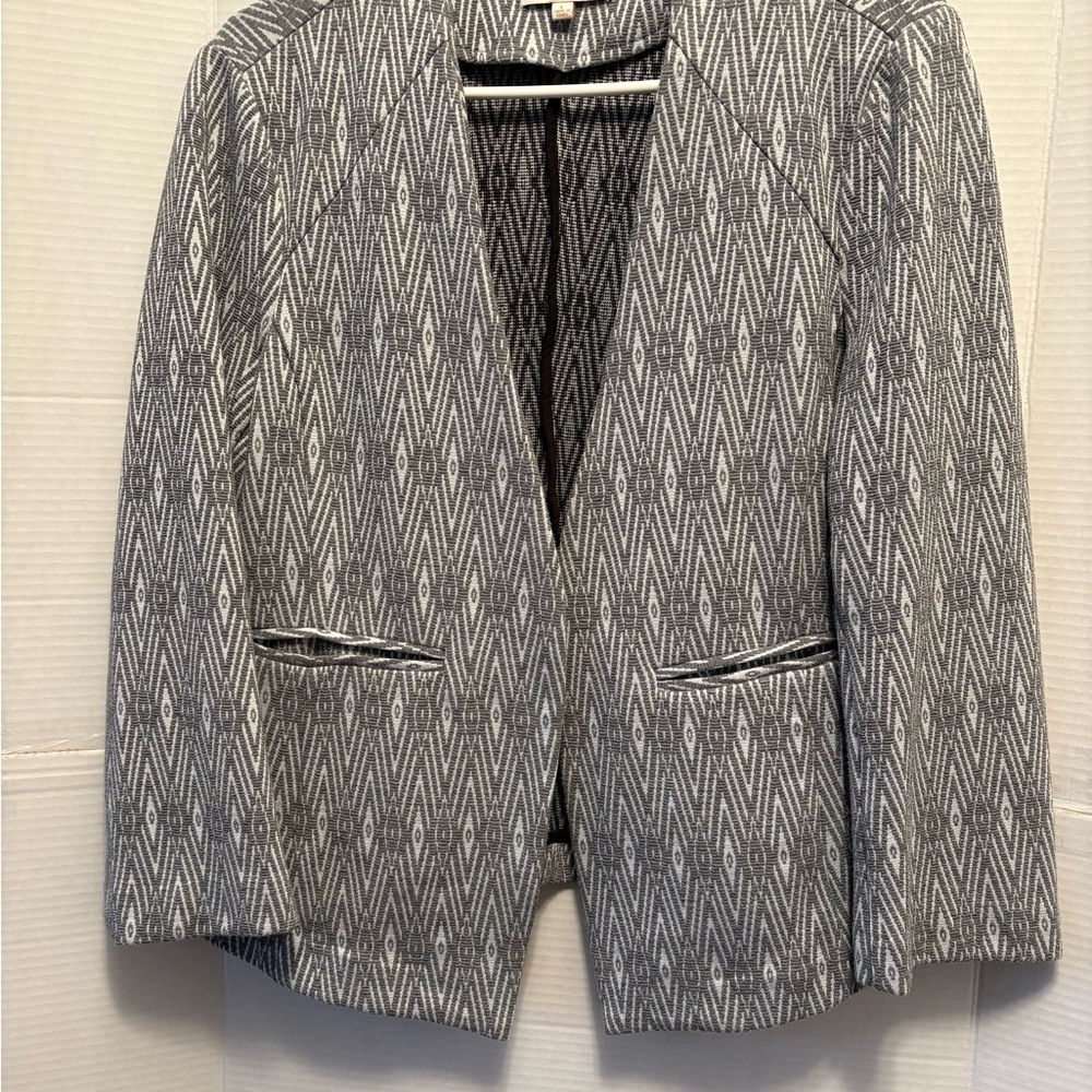 Skies Are Blue Geometric Gray Blazer